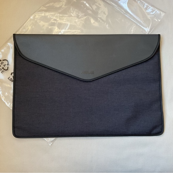 ASUS Other - ASUS Black Laptop Sleeve for Men